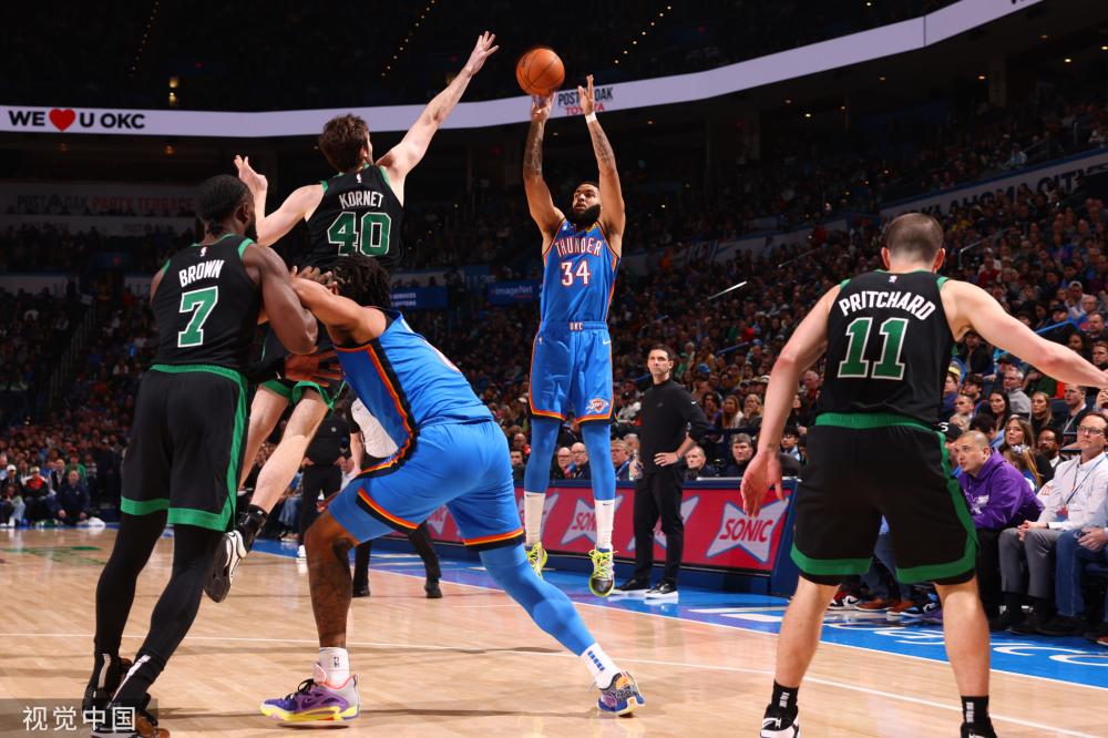 在场上与队 在场上与队